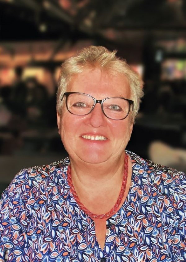 Eliane Andries