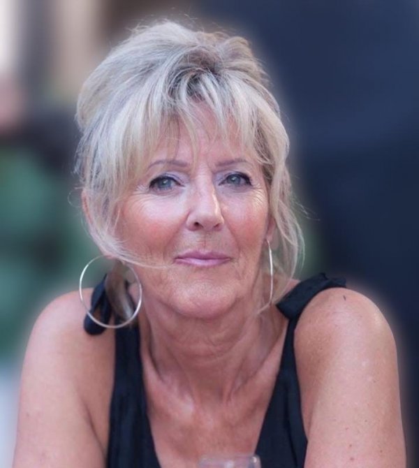 Caroline Van Litsenborgh