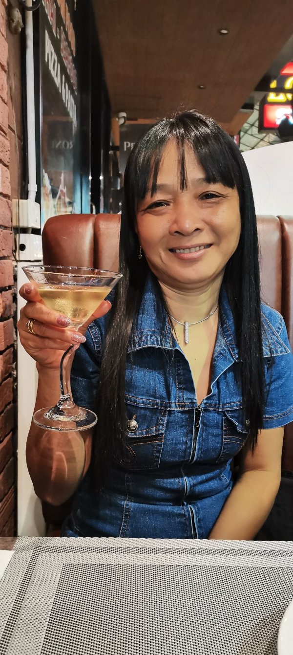 Puangkaew Van Geyt
