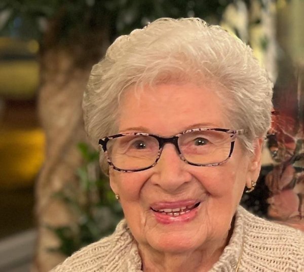 Clementina Van Esbroeck